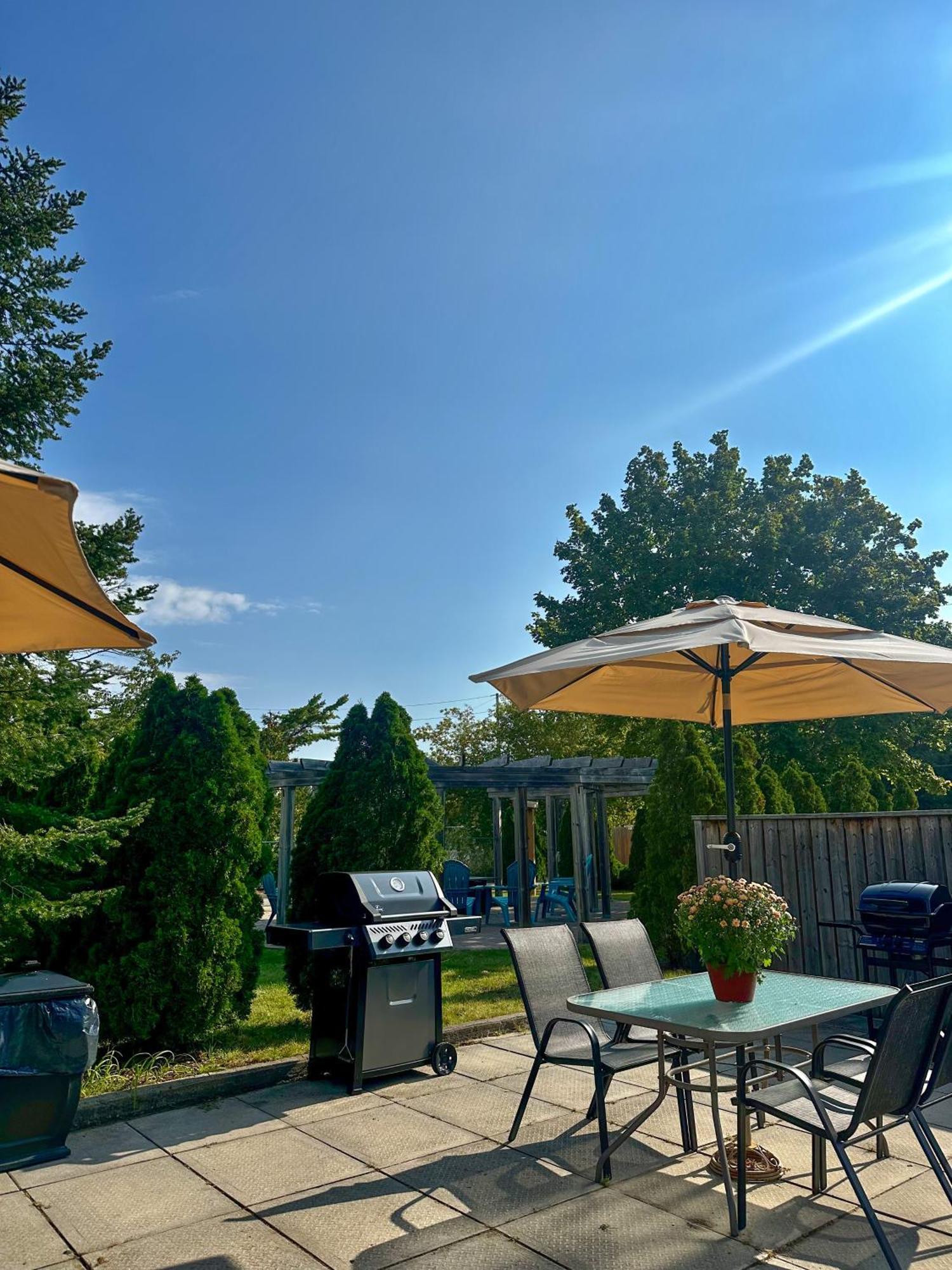 Oasis By The Bay Vacation Suites Wasaga Beach Zewnętrze zdjęcie