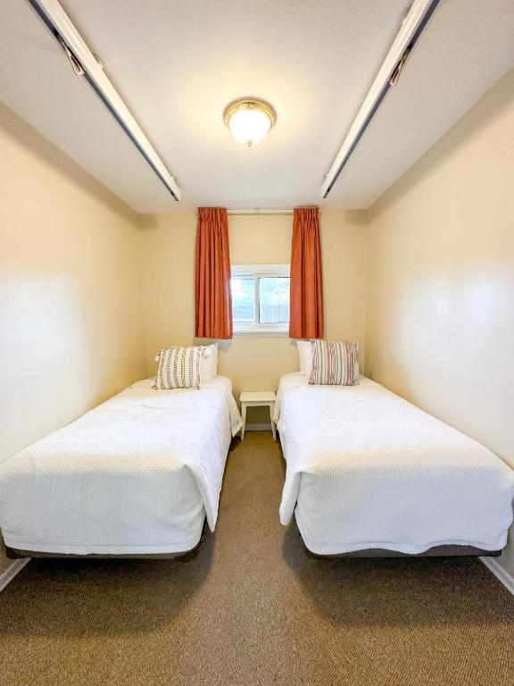 Oasis By The Bay Vacation Suites Wasaga Beach Zewnętrze zdjęcie